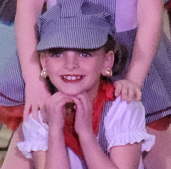 Meet your Posher, Teresa - Picture 1 of 1